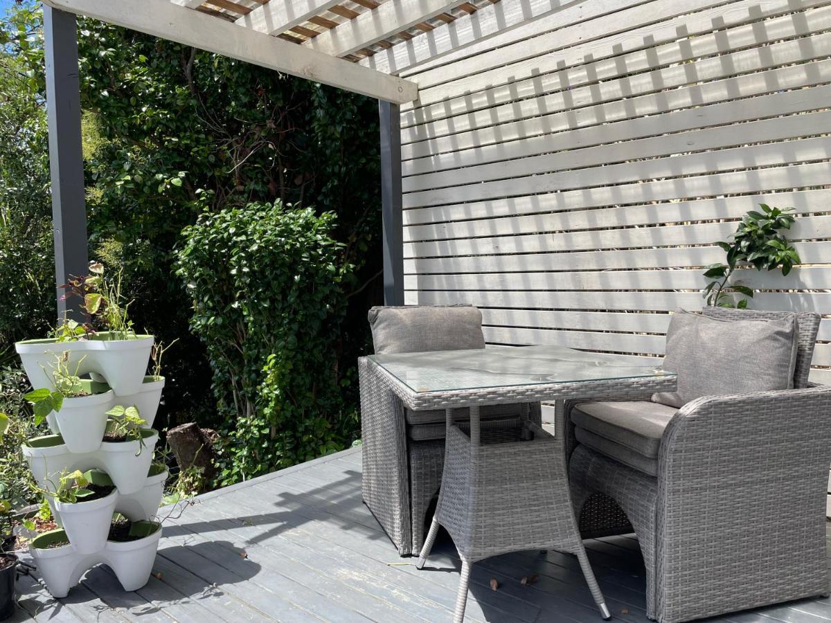 Family Friendly 3Br Flat - 3Min Walk To The Beach - Self Contained Auckland Dış mekan fotoğraf