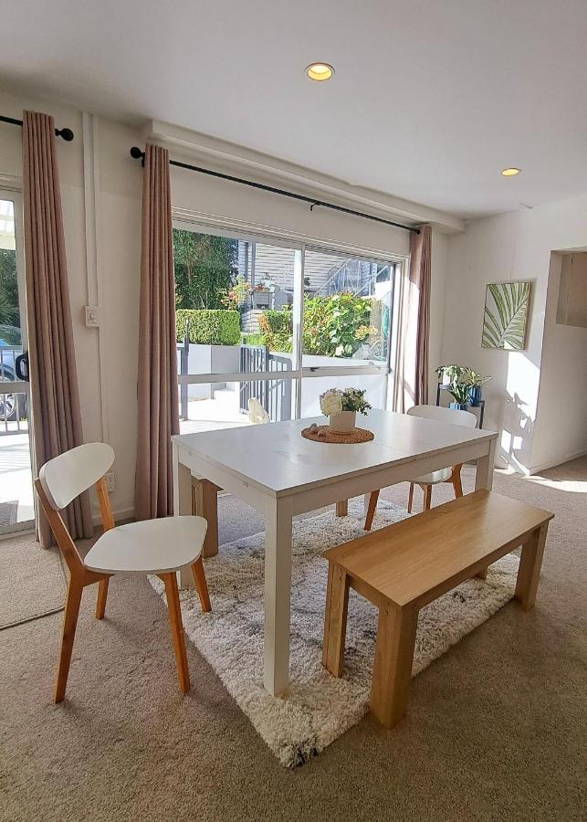 Family Friendly 3Br Flat - 3Min Walk To The Beach - Self Contained Auckland Dış mekan fotoğraf