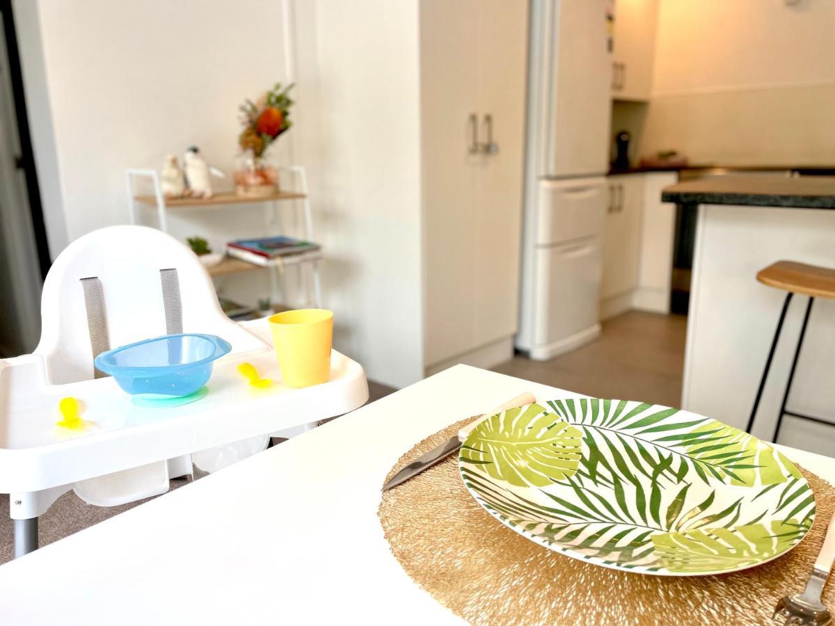 Family Friendly 3Br Flat - 3Min Walk To The Beach - Self Contained Auckland Dış mekan fotoğraf